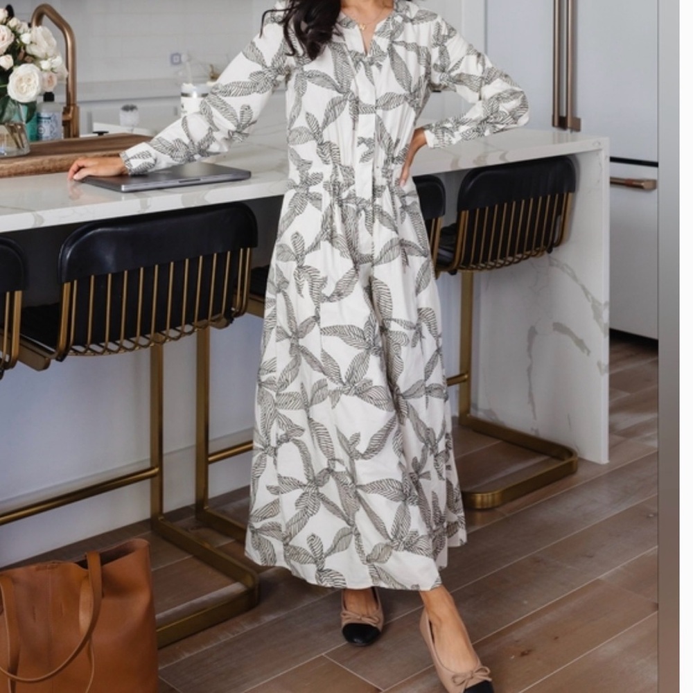 LOFT Cream and Black Leaf Print Long Sleeve Dress